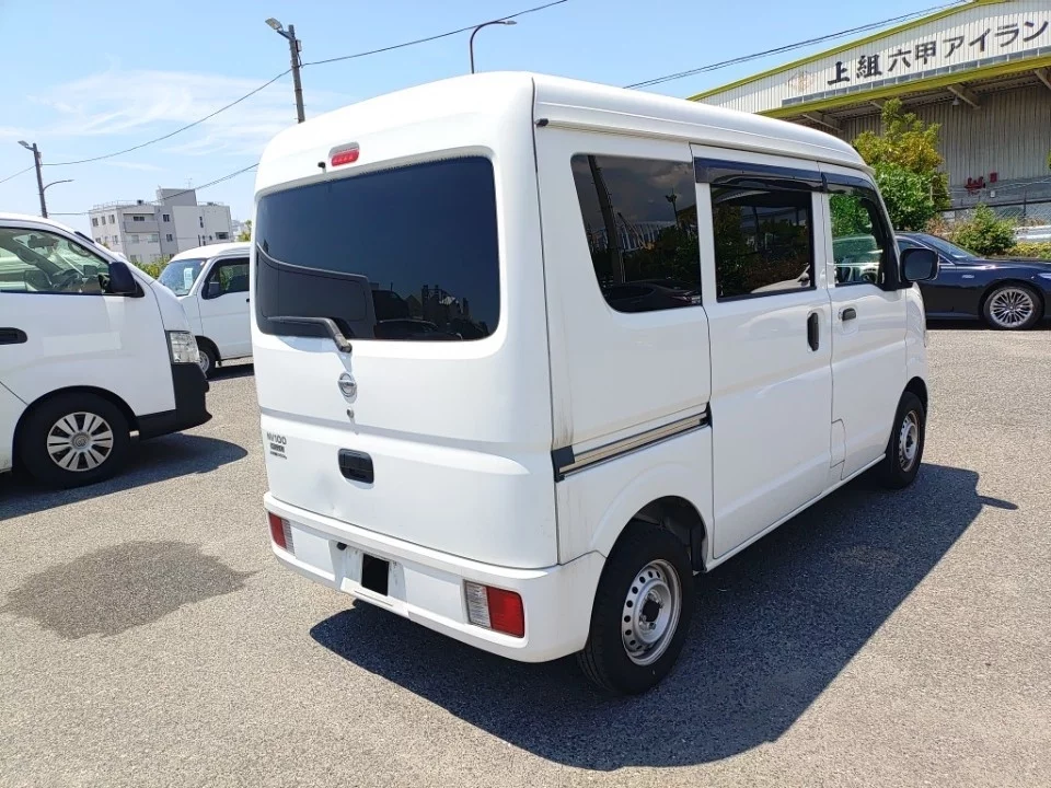 Nissan NV100 Clipper DR17V 2022